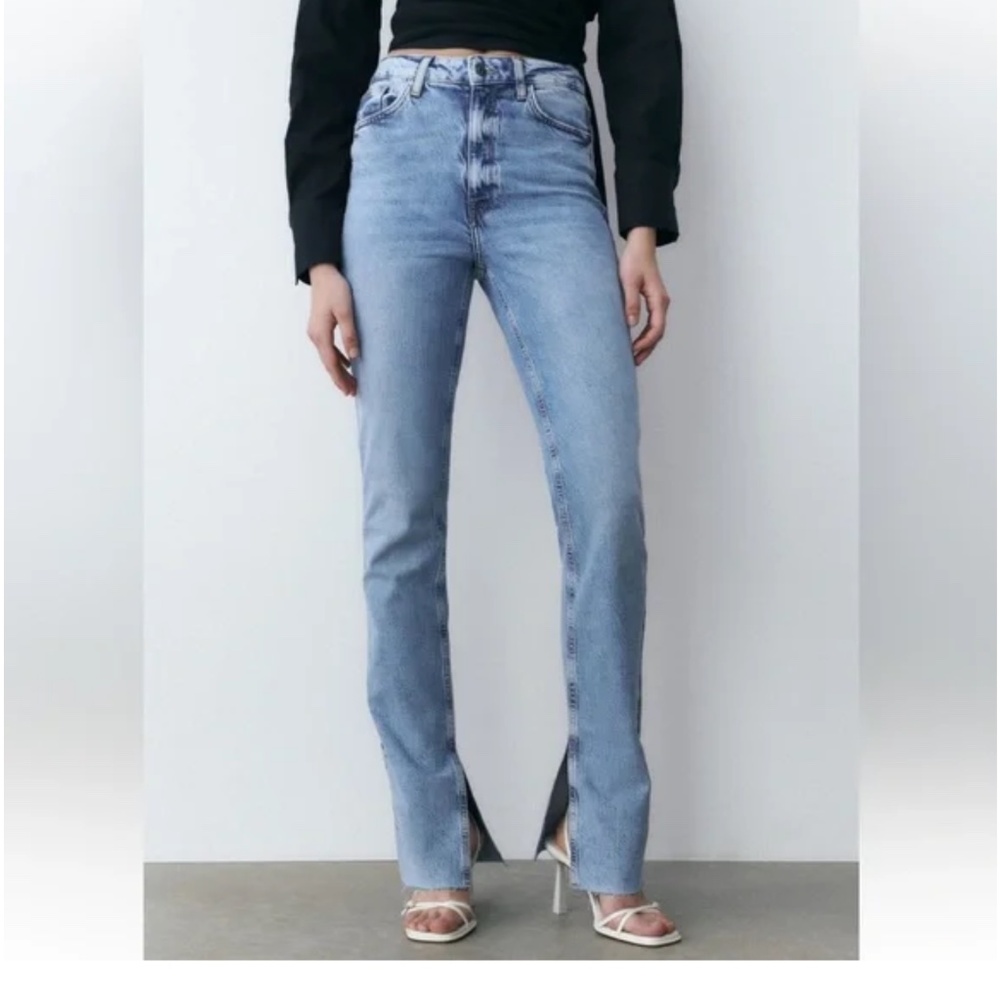 Zara High-waisted Slim flare Jeans NWT size US 0 Ref 6164/042